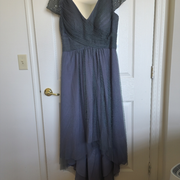 Evening gown - Picture 1 of 3